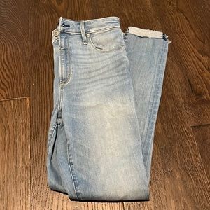 Abercrombie High Rise Super Skinny jeans